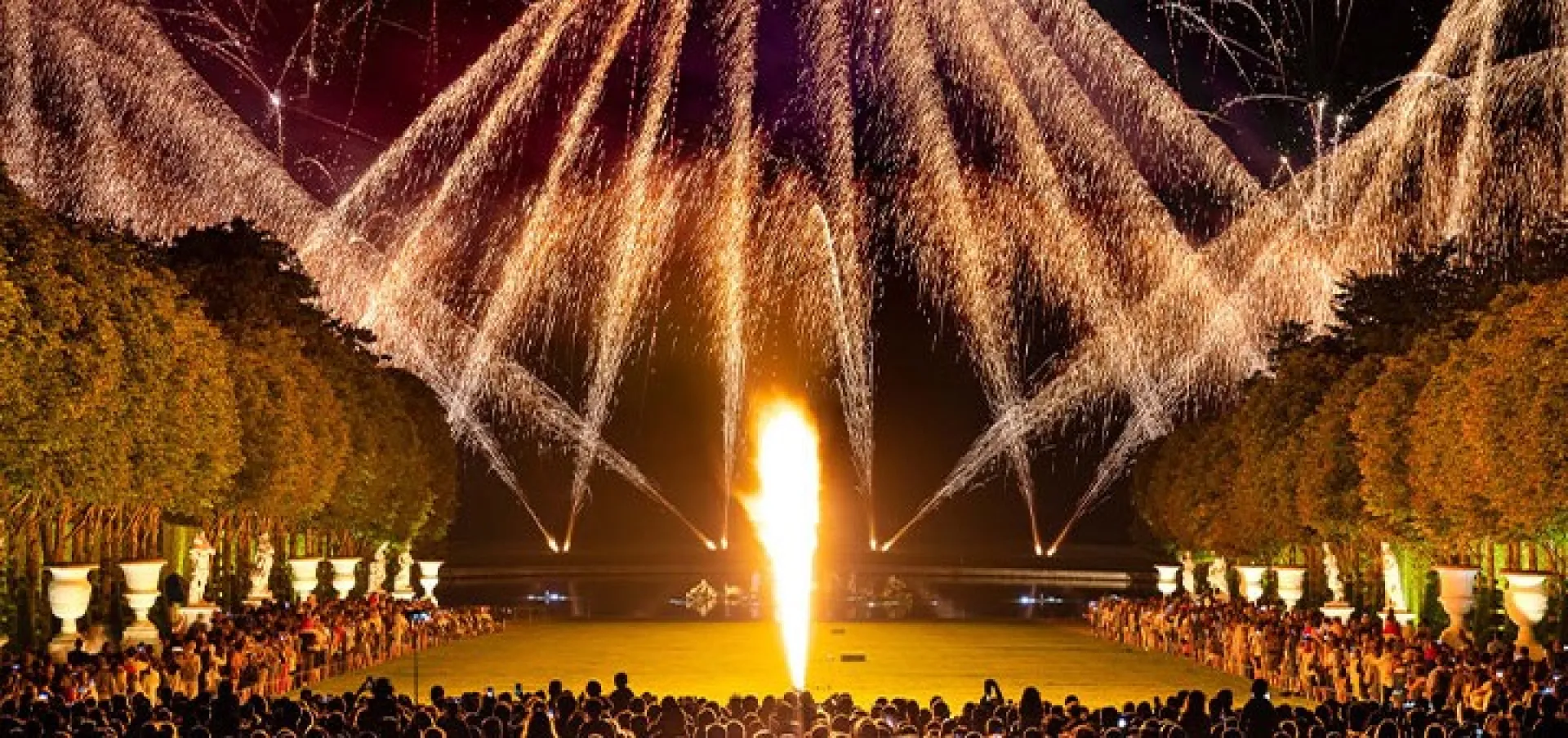 Les Grandes eaux Nocturnes de Feu
