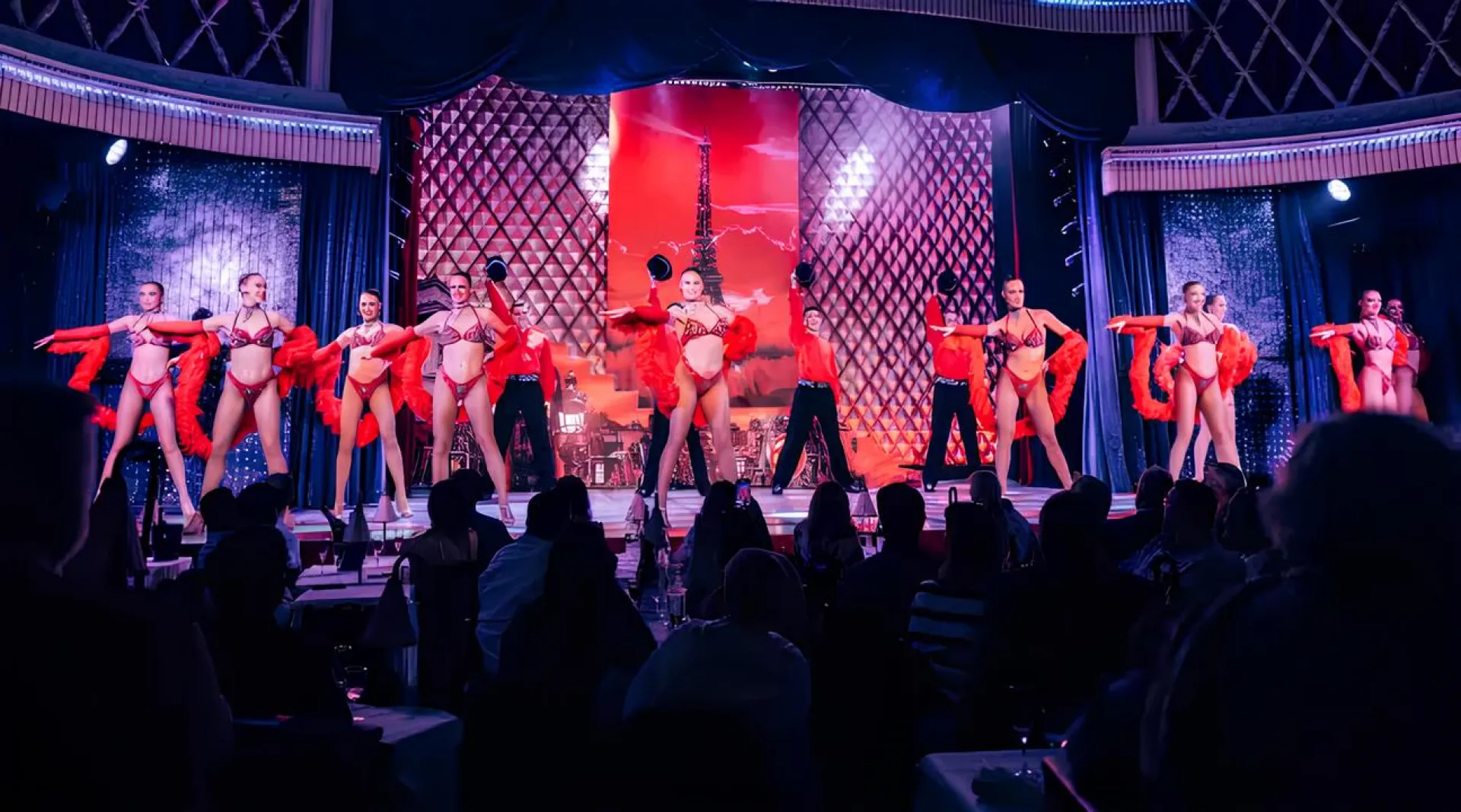 Cena e Spettacolo al Cabaret La Nouvelle Eve