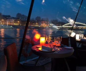 Souper-croisière du NoCroisière Dîner Nouvel Anuvel An