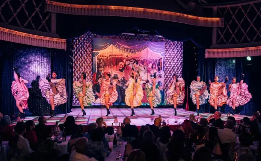Cena e Spettacolo al Cabaret La Nouvelle Eve