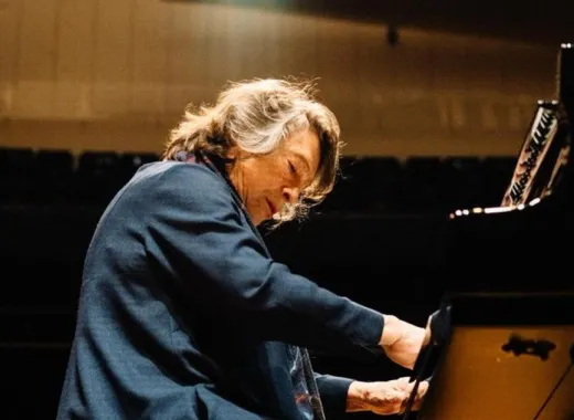 Elisabeth Leonskaja , Piano