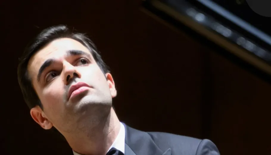 Jean-Paul Gasparian, Piano